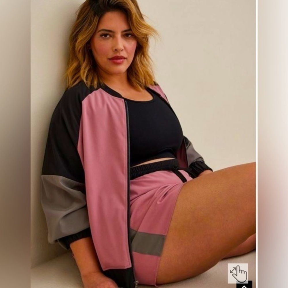 Torrid Love Sick Color-Block Bomber Mauve and Black Size Torrid 2/2X Athletic